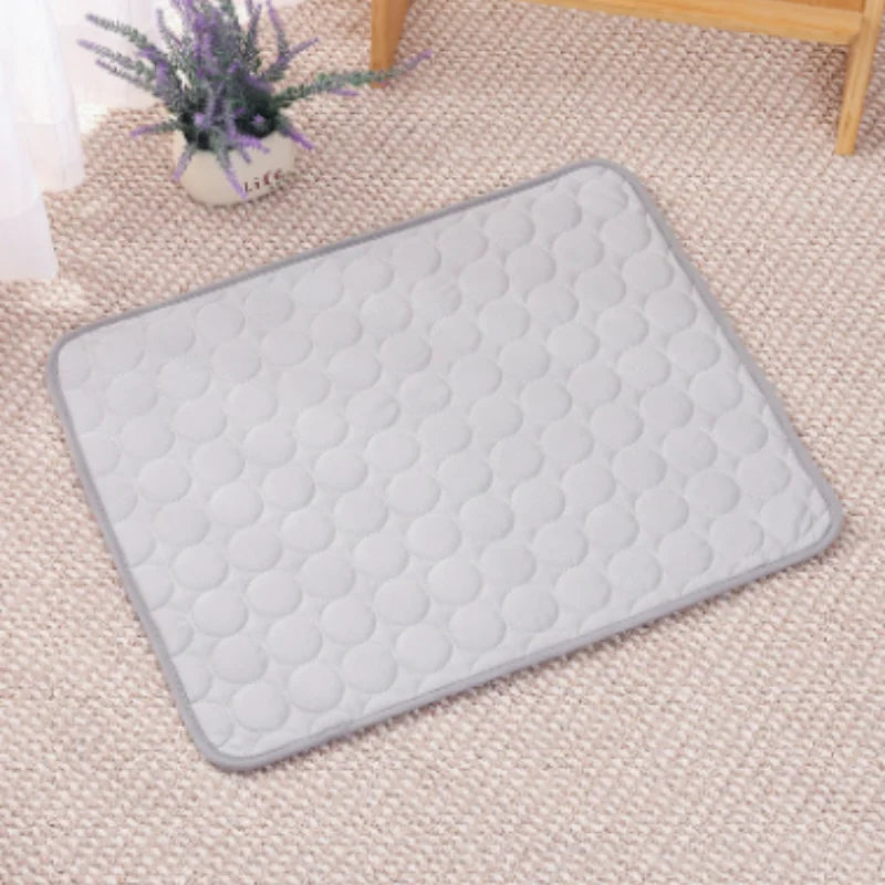 Alfombrilla refrescante para mascotas - Frescura instantánea para perros y gatos